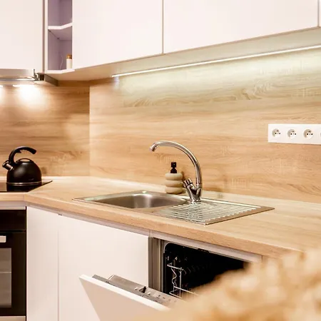 Belveder S Terasou A Parkovacim Miestom Appartement *