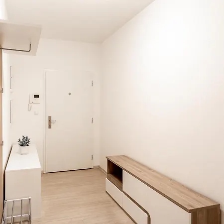 Belveder S Terasou A Parkovacim Miestom Appartement Banská Bystrica